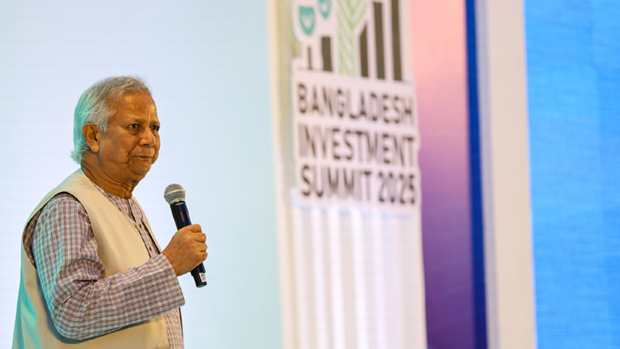 বাংলাদেশে বৈশ্বিক বিনিয়োগের আহ্বান জানালেন প্রধান উপদেষ্টা